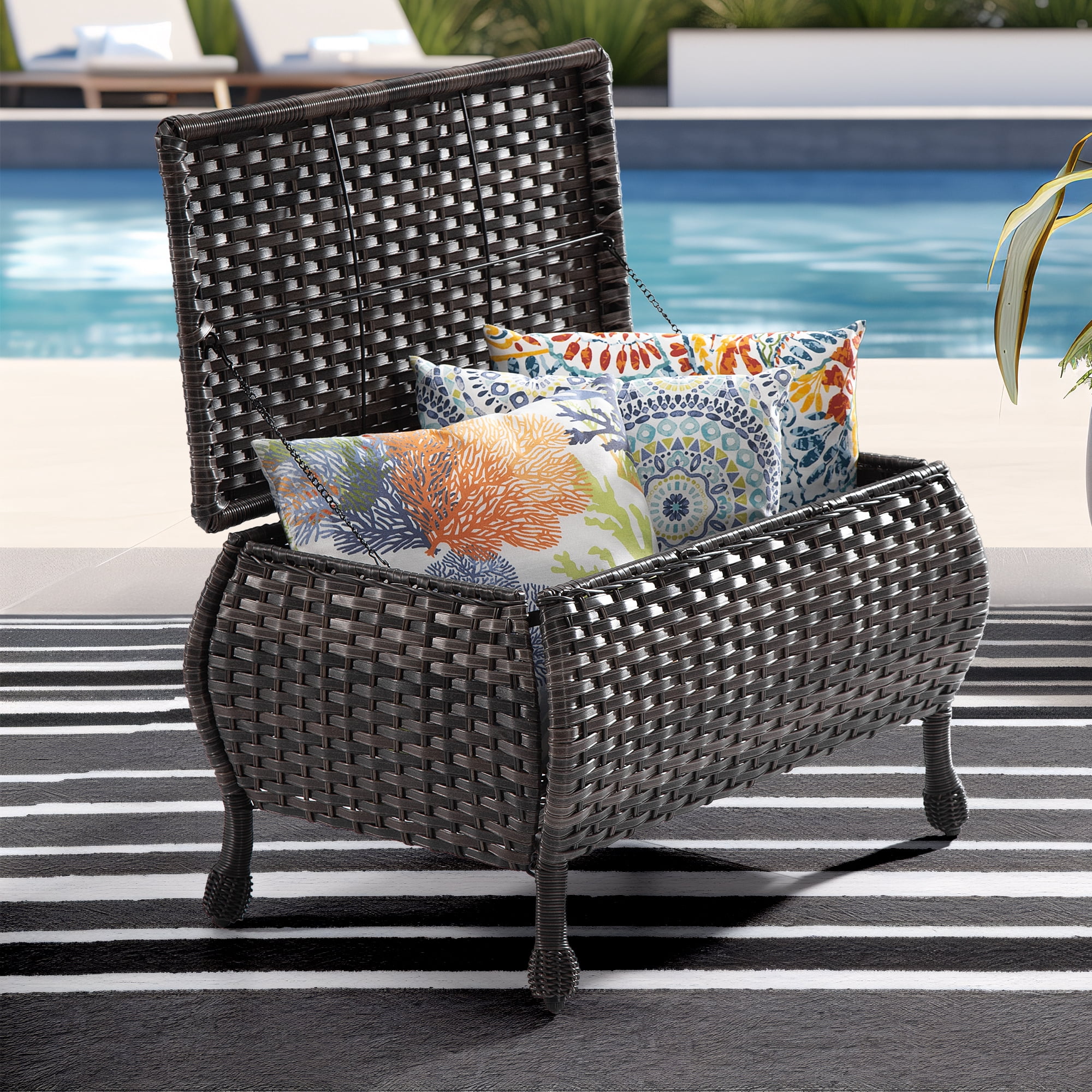 MeetLeisure Outdoor Wicker Coffee Table - Patio PE Rattan Coffee Table with Storage Room Suitable for Patio Deck Garden Porch, Brown