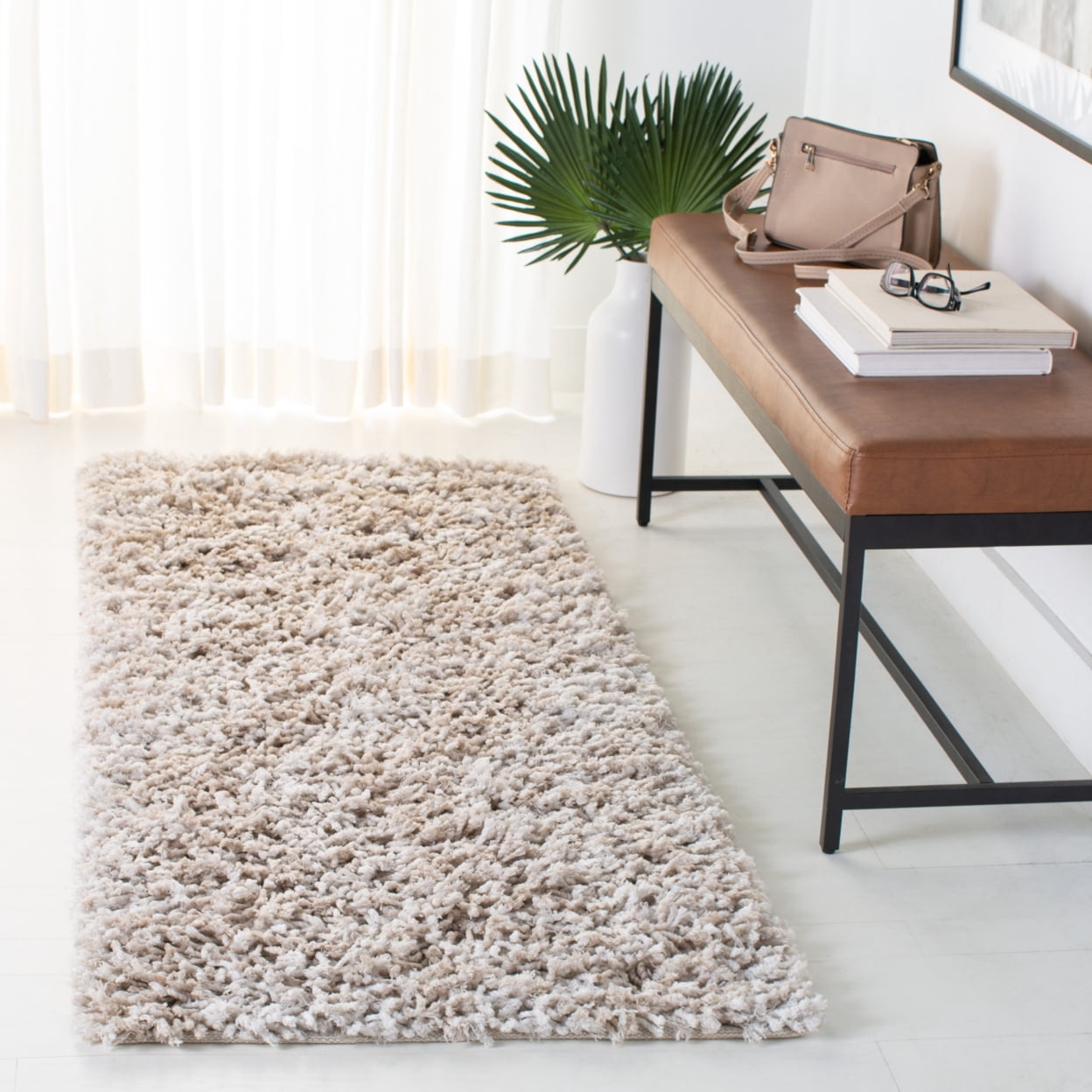 SAFAVIEH Rio Kynaston Solid Polyester Shag Area Rug, Beige/Ivory, 2'6" x 4'