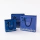 thumbnail image 2 of Juego de bolsas de regalo con diseño floral azul con lazos de cinta, 3 tamaños, 2 of 3