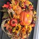 thumbnail image 5 of Corona de calabaza de otoño - Corona de otoño para la decoración de la puerta principal, arces artificiales, girasol, cosecha de otoño, decoración navideña, exterior interior, 5 of 5