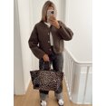 thumbnail image 4 of Abrigo corto de lana de cordero para mujer, chaqueta elegante de manga larga con bolsillos y cuello redondo, ropa cálida de otoño e invierno, 2024, 4 of 5