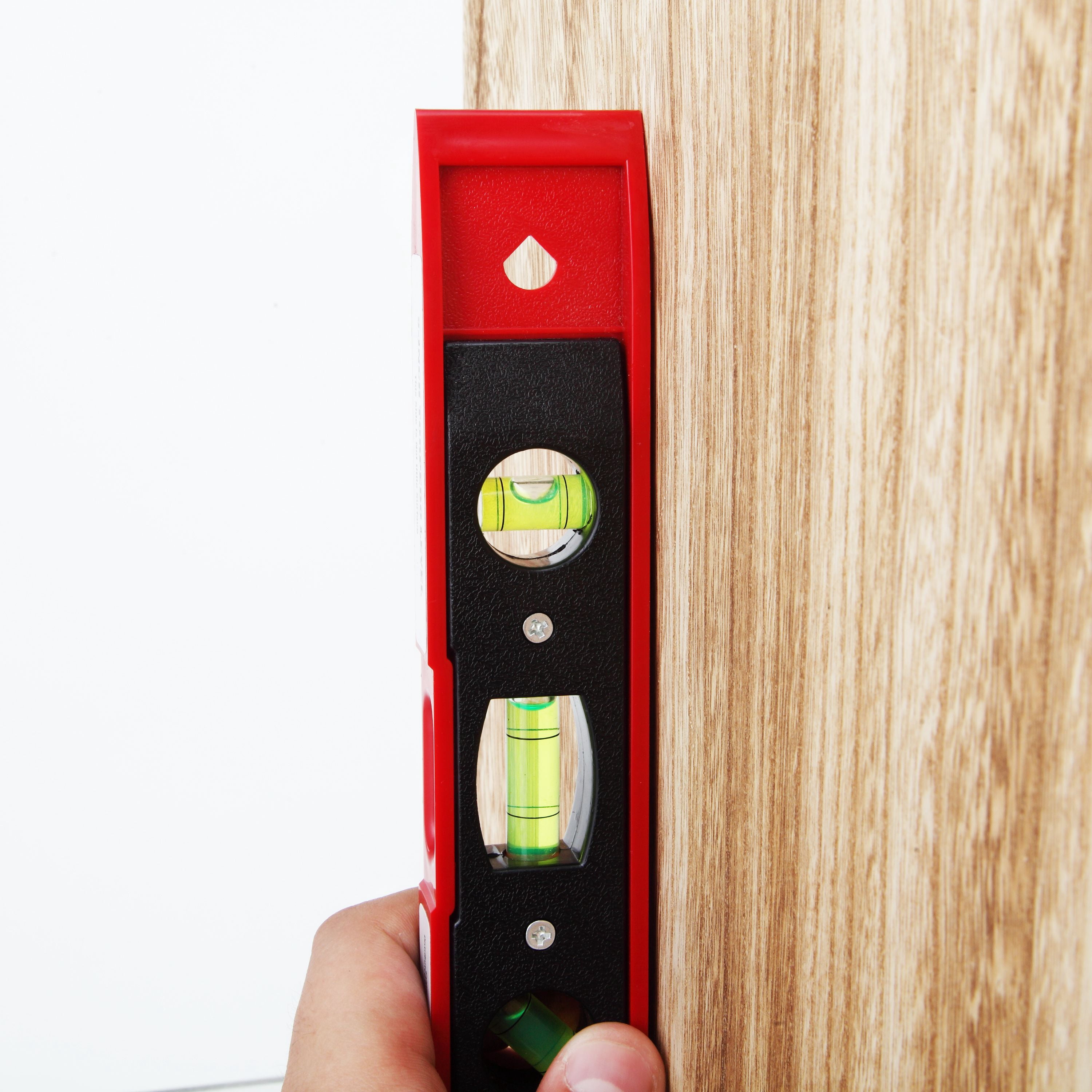 Hyper Tough TR31645A, 9 Inch Torpedo Level / Red and Black