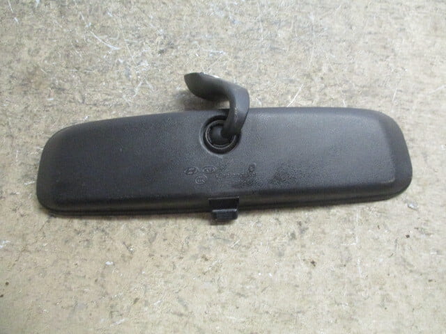Pre-Owned 2003-2009 Kia Sorento Manual Rear View Mirror OEM LKQ - Verify Specific Vehicle Fitment In Description - (Good)