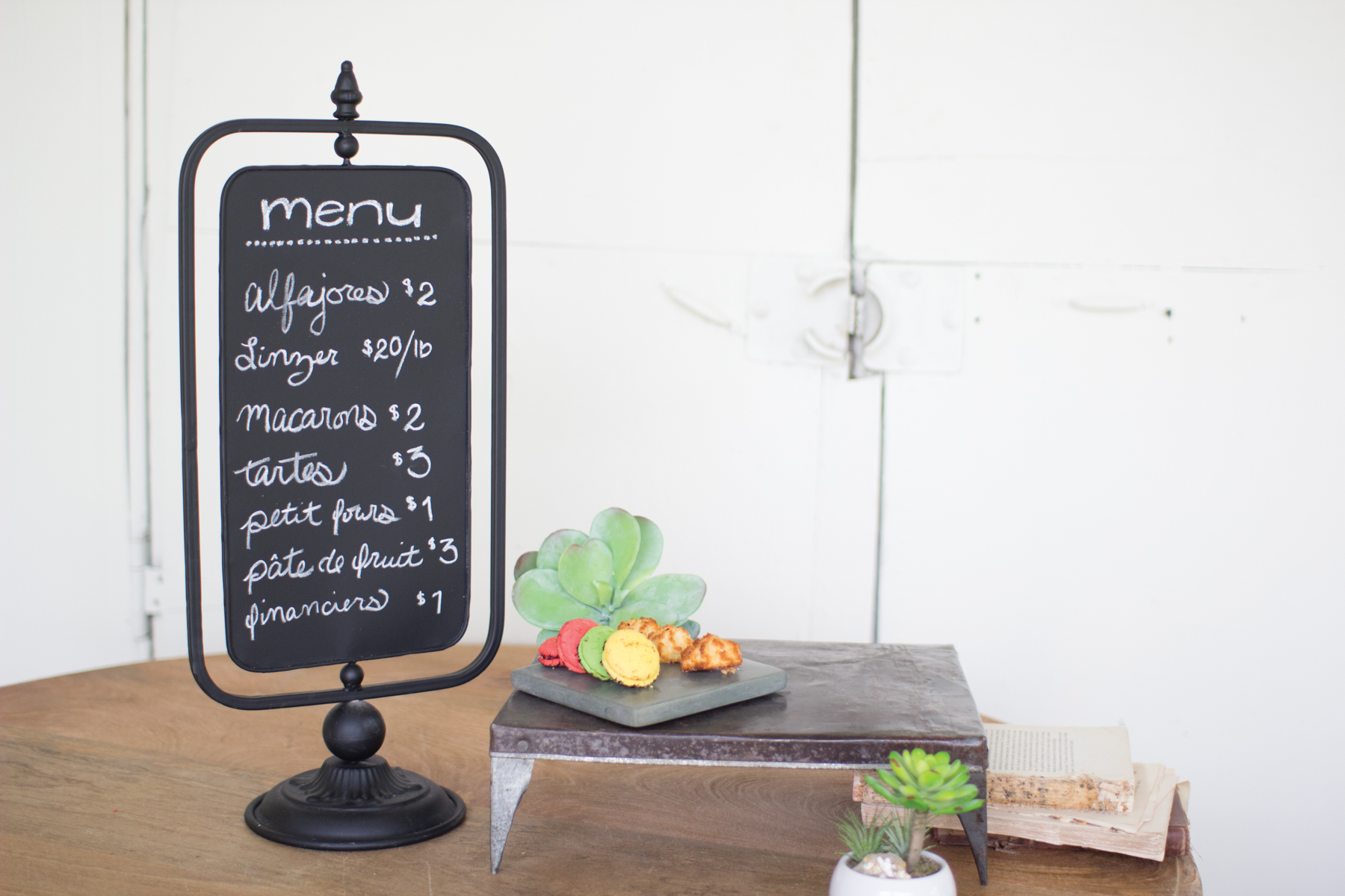 Gwg Outlet Table Top Swivel Chalkboard Sign CXF1371