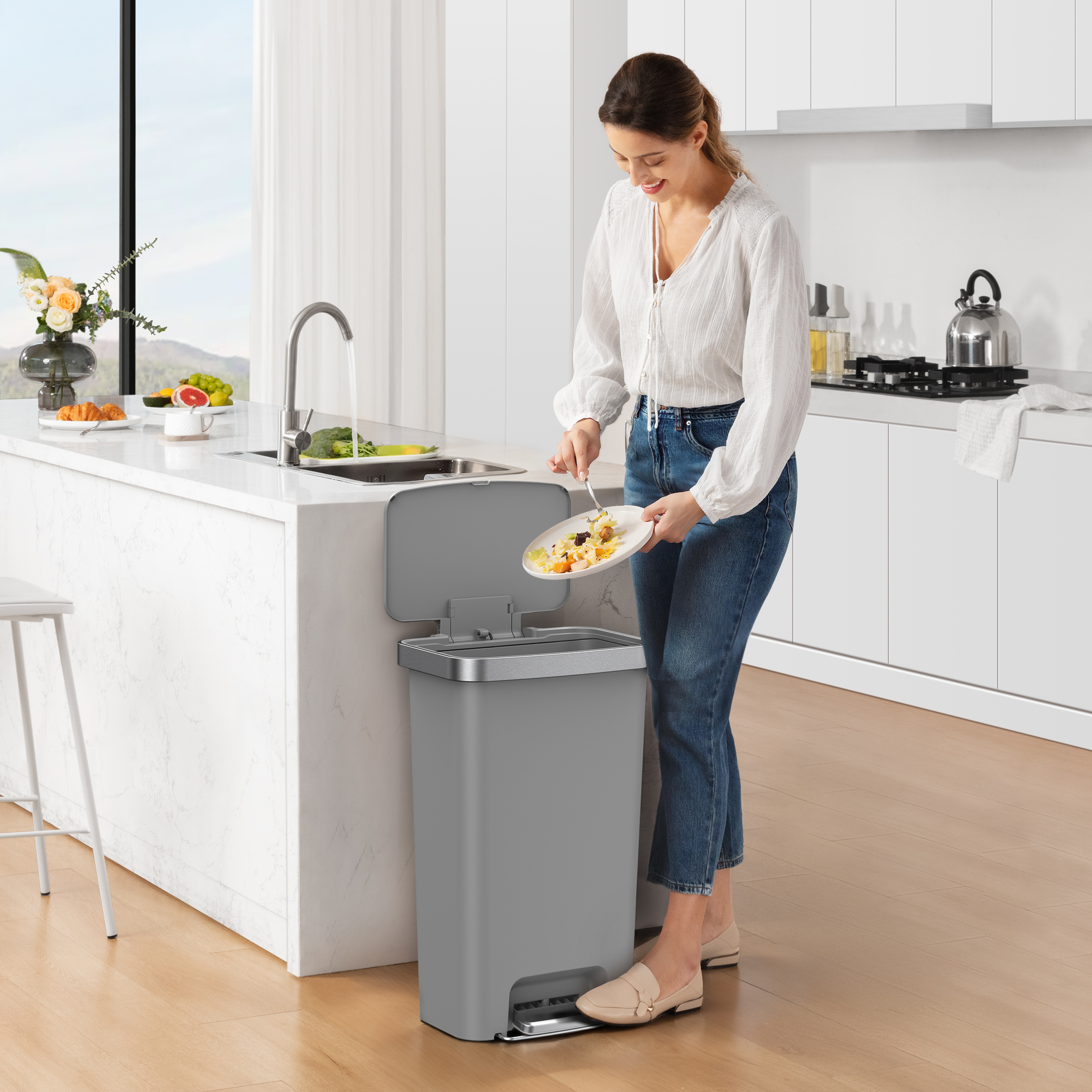 Better Homes & Gardens 11.9-Gallon Step Trash Can, Gray photo 6