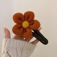 thumbnail image 1 of Horquilla para El Pelo con Flores de Invierno Hot6sl, 1 of 3