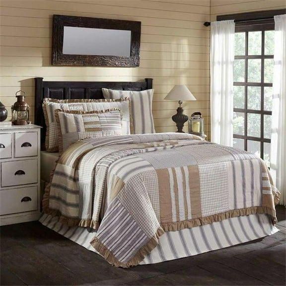 VHC Brands Grace Farmhouse Quilt Bedspread Oversized King Reversible Cotton Patchwork All-Season White 120Wx105L