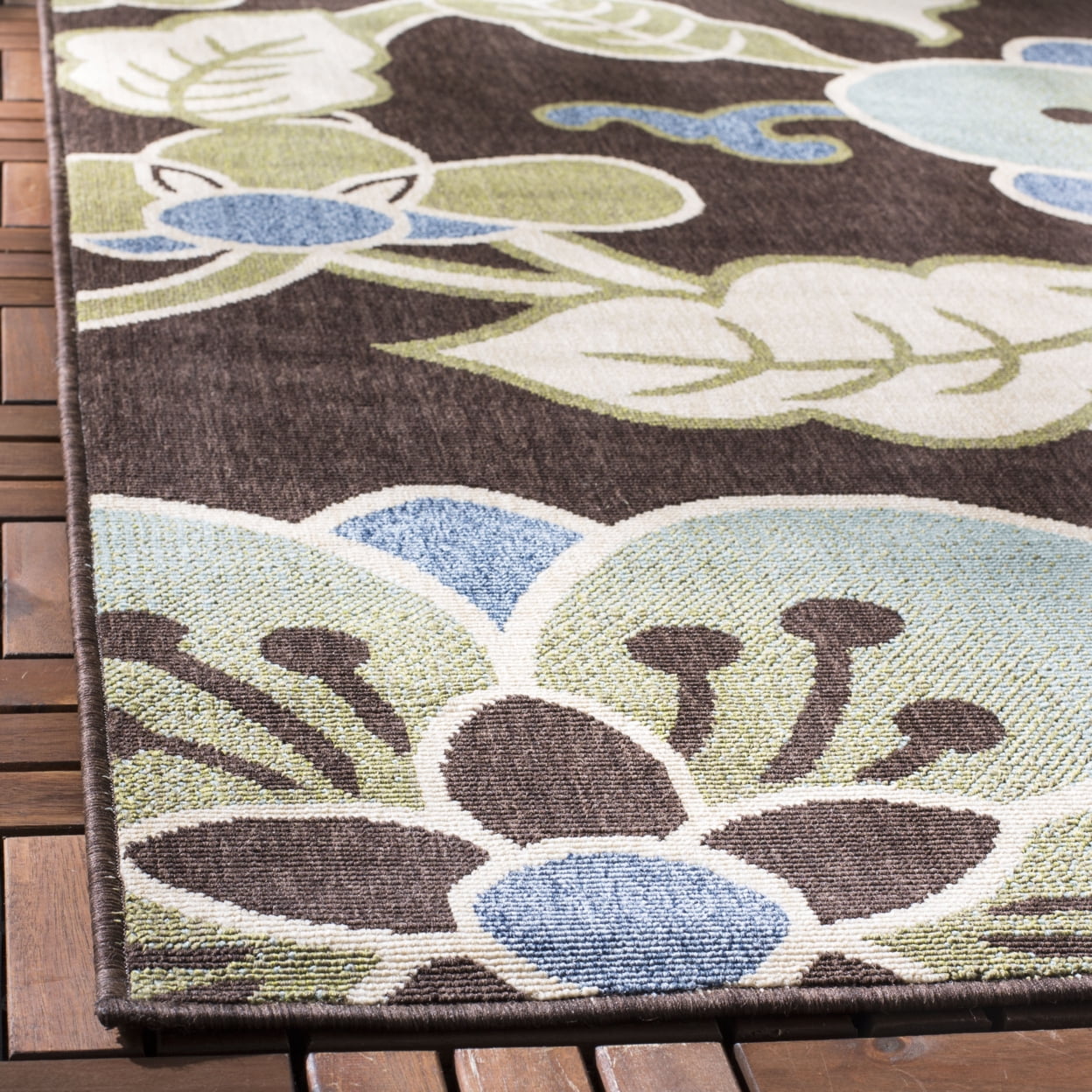 SAFAVIEH Veranda Nazca Floral Indoor/Outdoor Area Rug, 8' x 11'2", Chocolate/Aqua