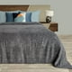 thumbnail image 3 of Cobertor Ligero King Size Elefantito Camelis Color Gris Oxford Premium Jacquard 3D, 3 of 8