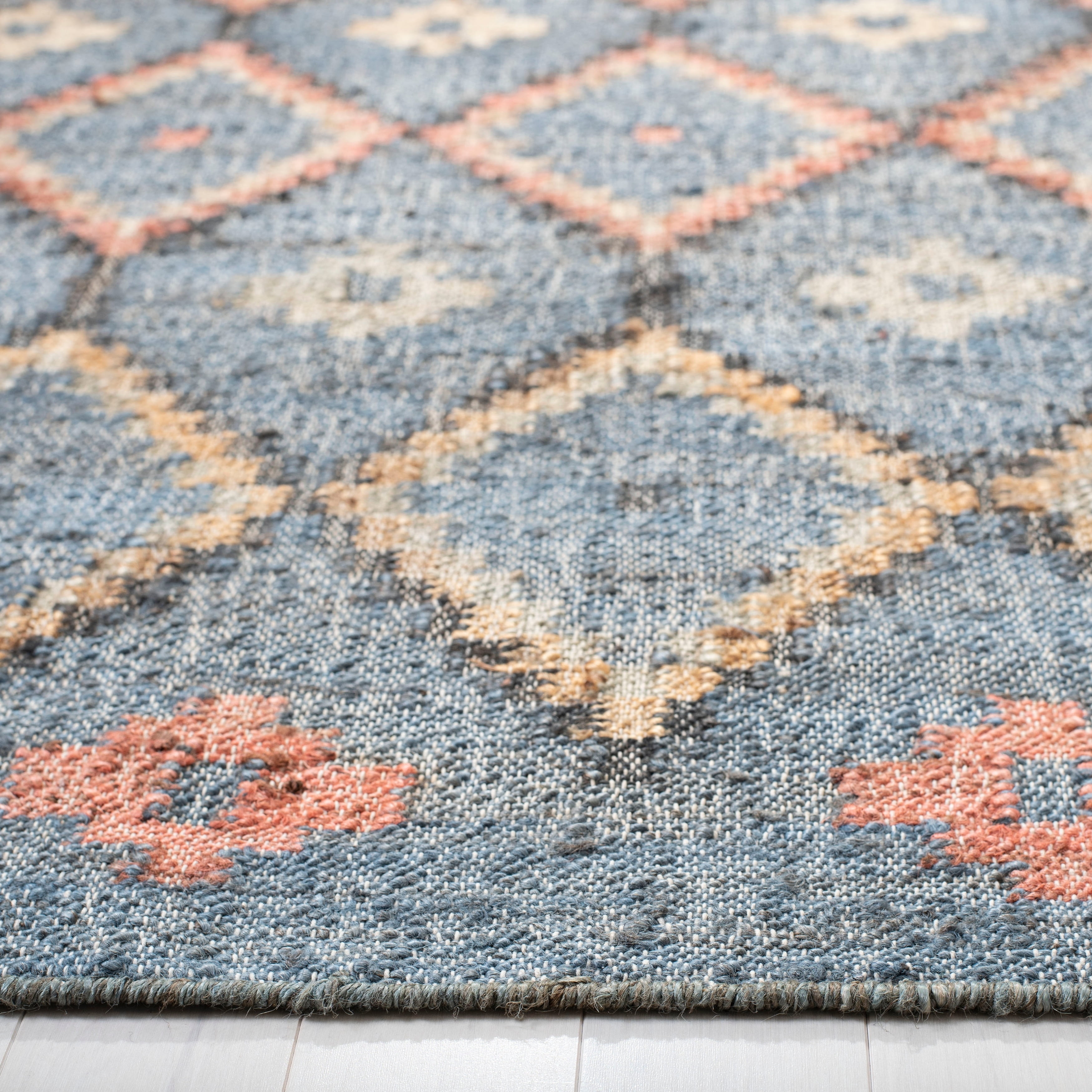 SAFAVIEH Kilim Mendoza Geometric Floral Area Rug, Charcoal/Gold, 5' x 8'