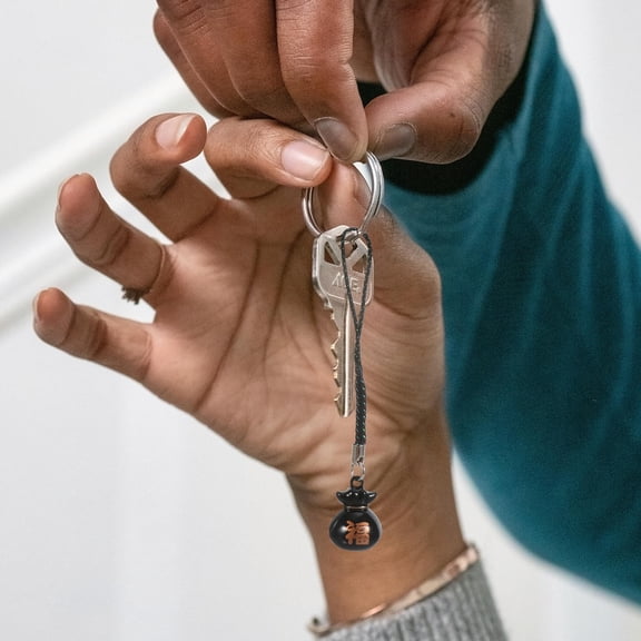 MERRYHAPY 6Pcs Auspicious Phone Lanyard Pendants Copper Bell Ornament Assorted Color