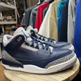 thumbnail image 2 of Air Jordan 3 Georgetown Rétro Bleu, 2 of 5