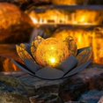 thumbnail image 4 of Decoración de loto LED a prueba de agua, luces solares para exteriores, globo de vidrio agrietado para patio, césped, decoración de mesa para exteriores, luces de flores de metal que emiten un brillo, 4 of 5