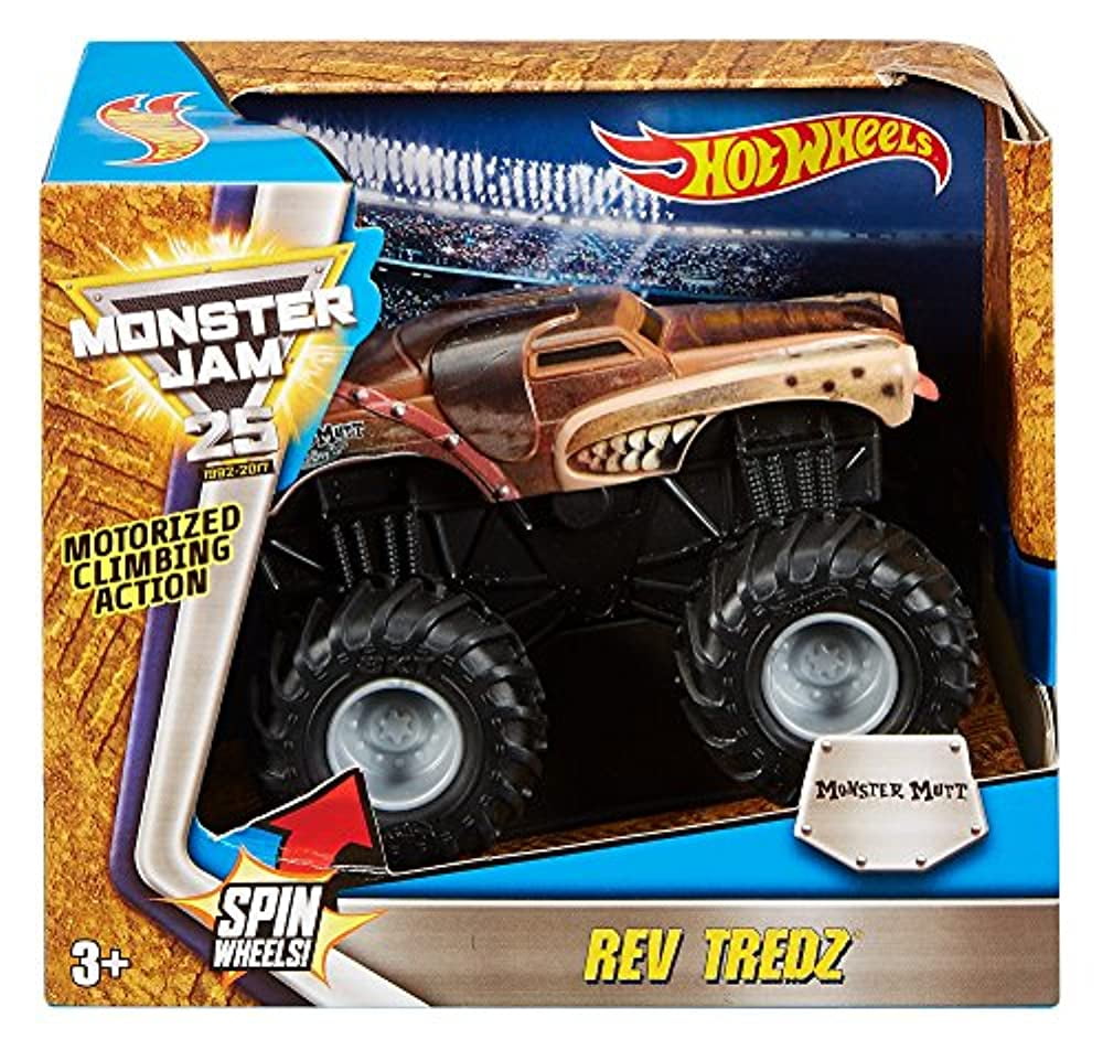 HOT WHEELS MONSTER JAM JUNKYARD DOG Vehicle