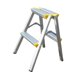 thumbnail image 4 of Escalera plegable de 2 escalones con pedal ancho, portátil, antideslizante, ideal para garaje, hogar, interior, exterior, jardín, coche, etc., 4 of 8