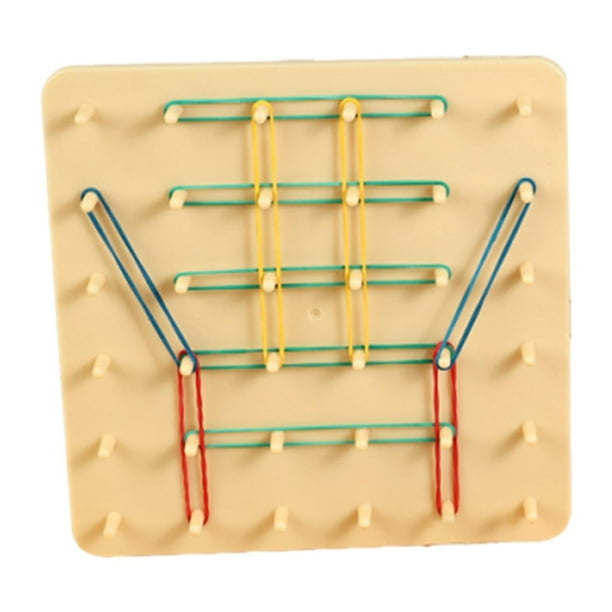 Tablero de madera 2 en 1: Geoplano y juego de tres en raya. Juego de mesa geométrico educativo. Rosa Blanco