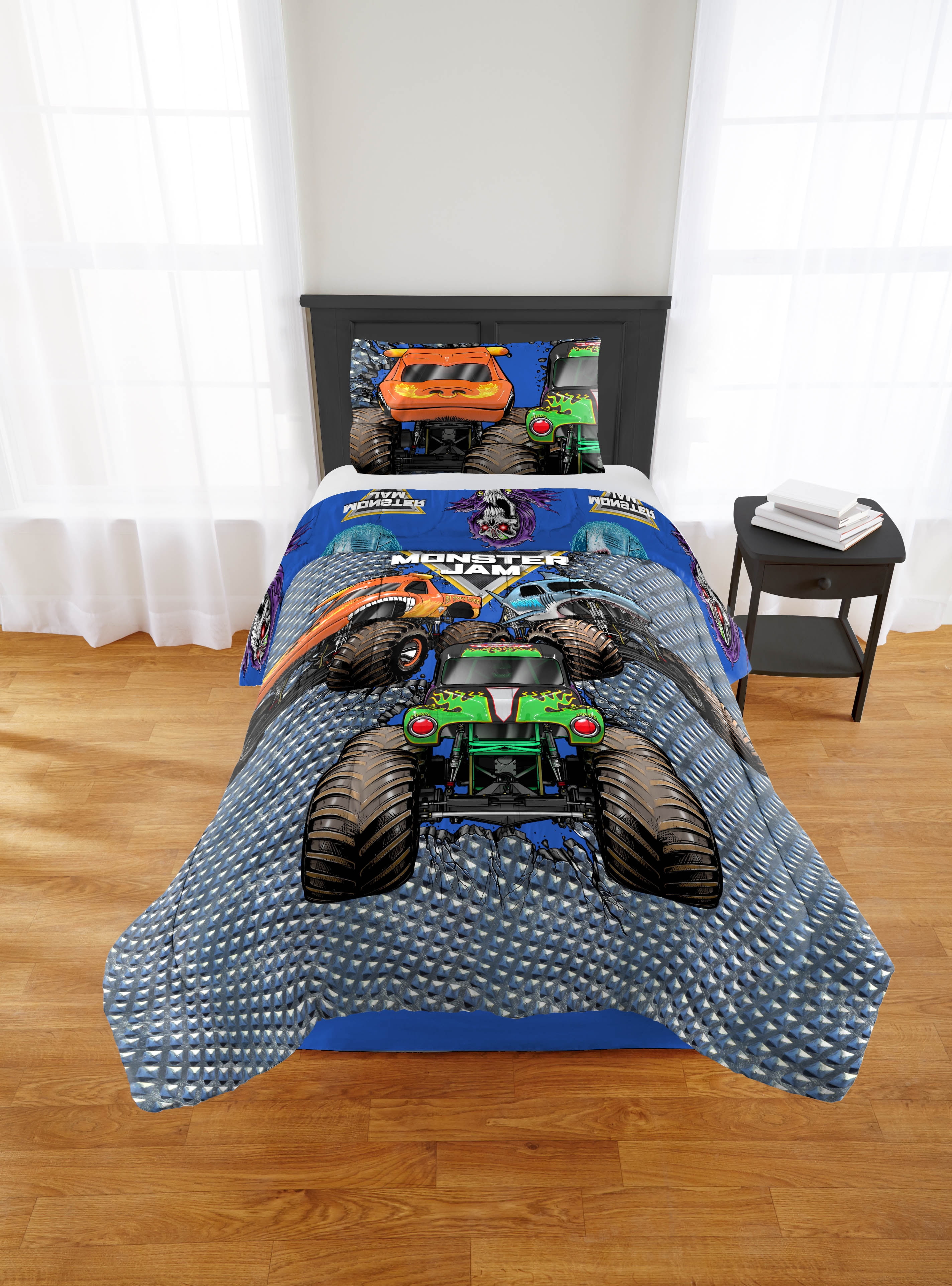Monster Jam Smash & Mash Kids Multicolor 2 Piece Reversible Comforter and Pillowcase Bedding Set, Twin/Full
