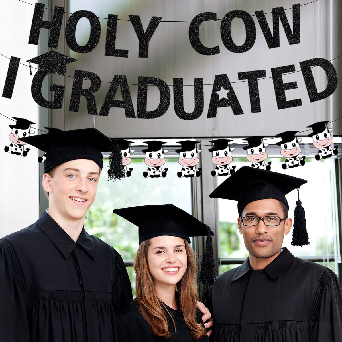 Holy Cow I Graduated Banner, Cow Congrats Graduation Decoration with Black Cap Pre-assembled Class Of 2023 Graduation Party Decoration Supplies for High School College