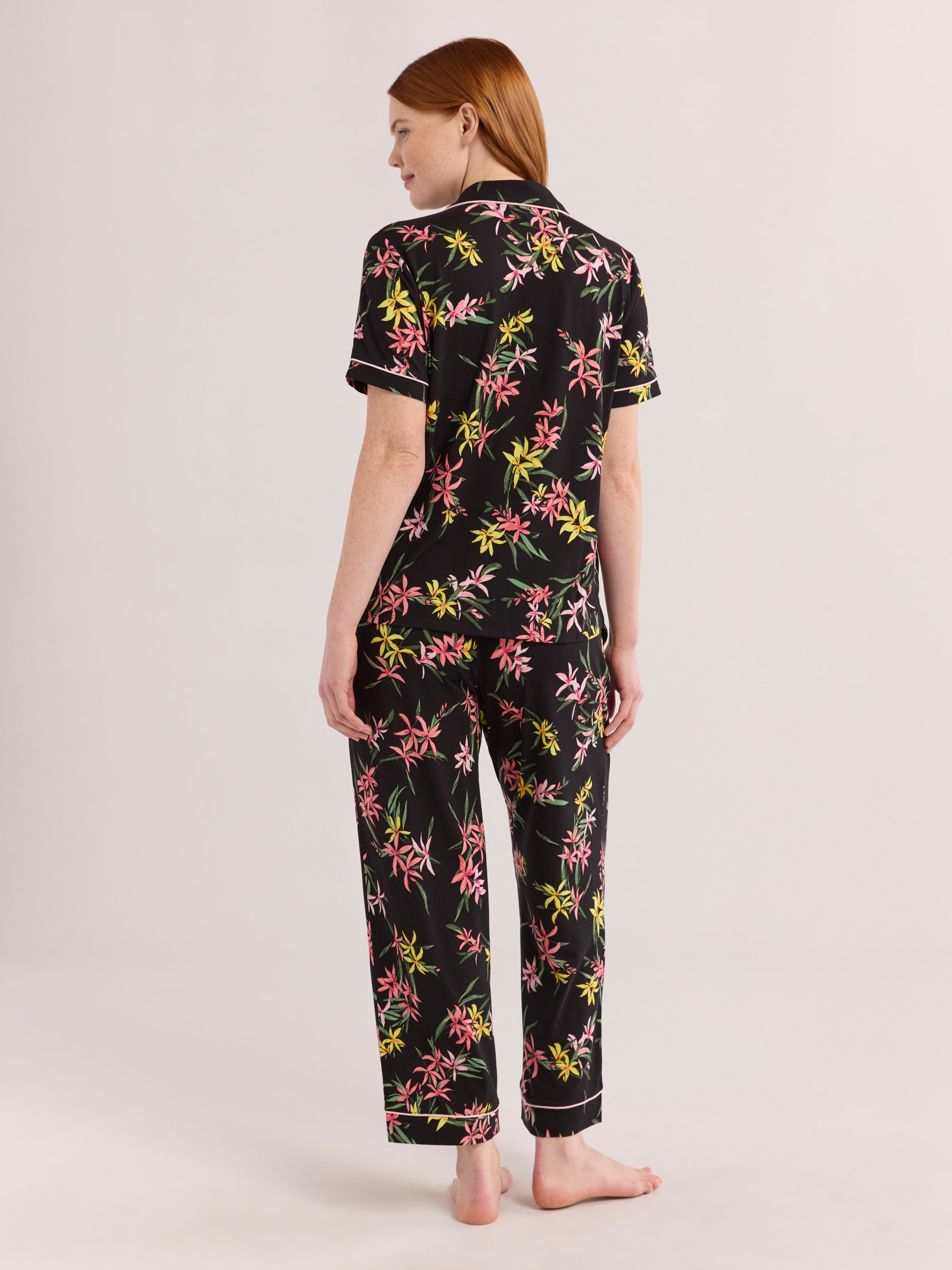 Joyspun Women's Dreamy Soft Collection Notch Collar Short Sleeve Knit Top & Capri Pajama Set, 2-Piece, Sizes XS-3X