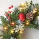 thumbnail image 4 of Fiudx Guirnalda Navideña Led con Diseño de Nieve Simulada, Bayas Rojas y Piñas, Luces Led a Batería, Decoración Navideña para El Hogar, Uso Interior y Exterior, Corona Festiva, 76 Cm, 4 of 7