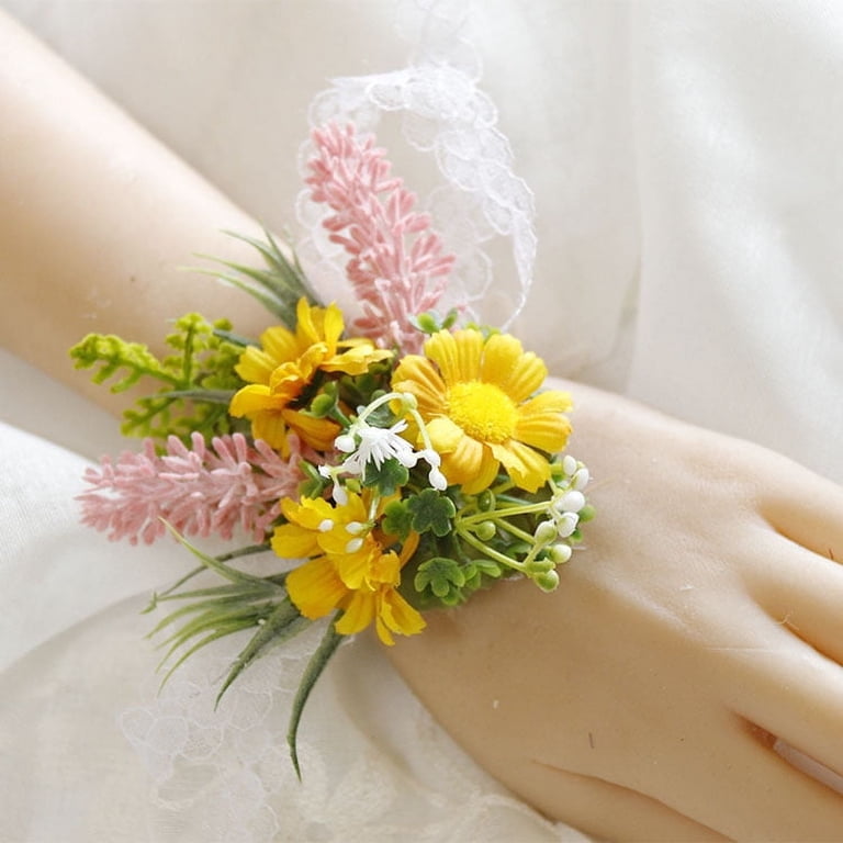 2Pcs Daisy Corsage Wrist Flower Set, Artificial Hand Flower and