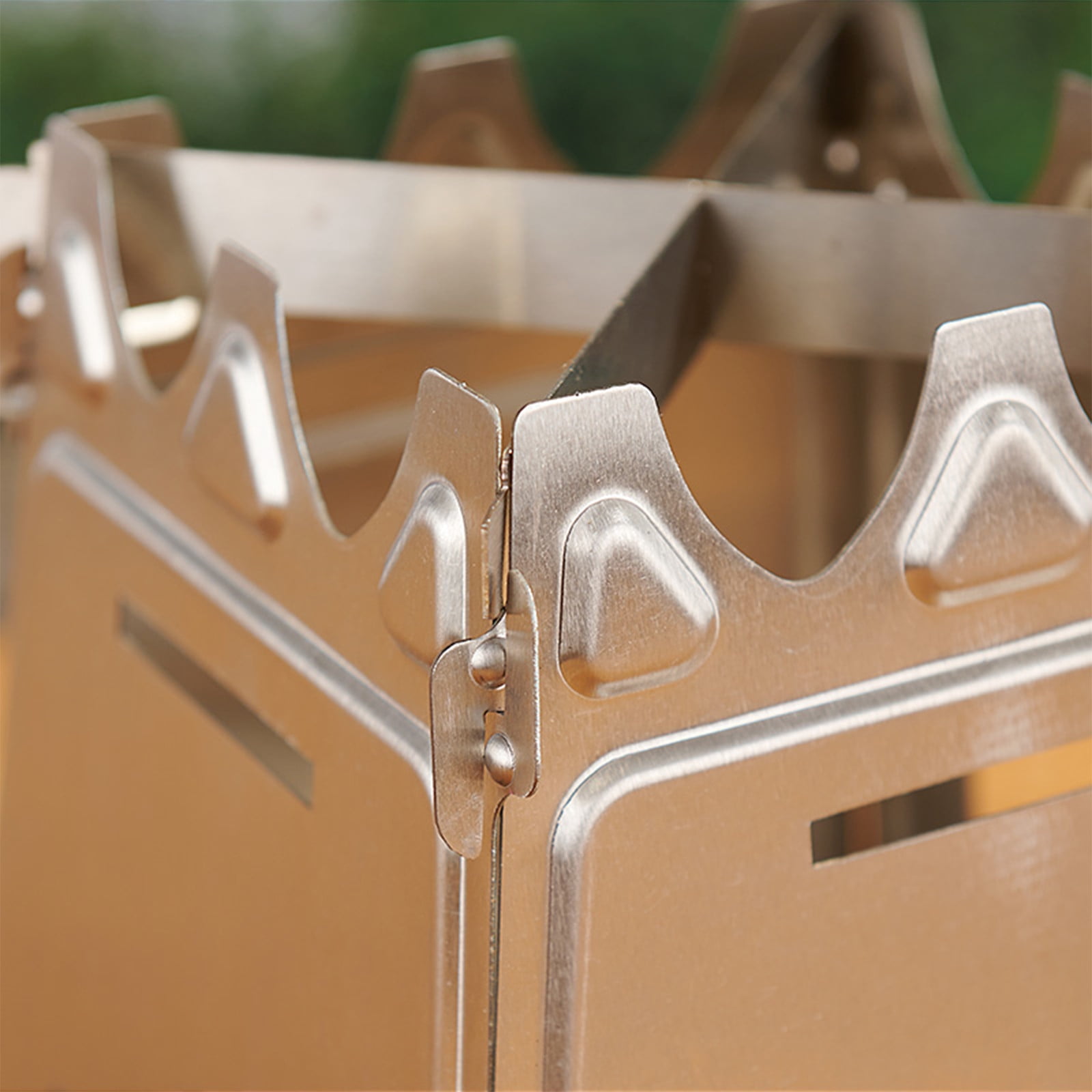Outdoor Stainless Steel Fire Stove, Portable Foldable Stove, Easy Storage, for Camping Travel, Charcoal Wood Burning, Multifunctional Stove, Lightweight Design, for Hiking Adventure