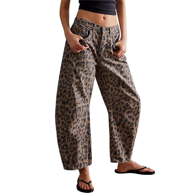 Jeans cropped de pierna ancha tiro medio con estampado de leopardo M