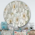 thumbnail image 2 of Designart 'Pure Pastel White flowers' Art Mural Rond en Métal Style Ferme - Disque de 36, 2 of 5