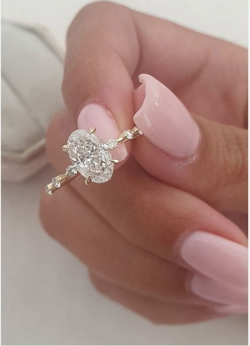 SOLITAIRE JEWELS 1.50ct Elongated Oval Cut Moissanite Diamond Engagement Ring Solid 10K Yellow Gold