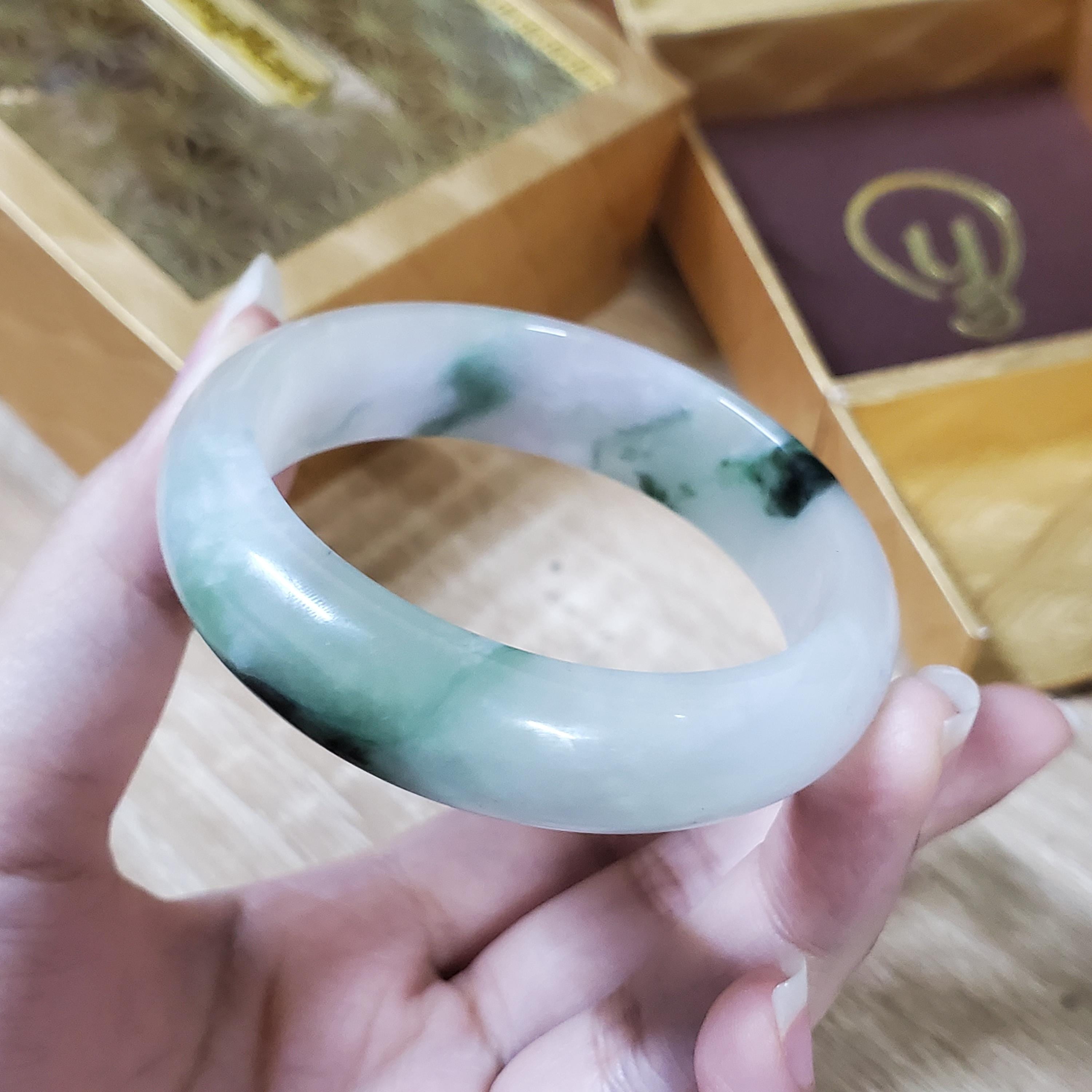 Jade Bangle 48-60mm up | Yingmart White To Dark Green Jade Jadeite Bracelet for Men, Women, Grandmother, Sister – Vintage Elegance (SizeAdvice)