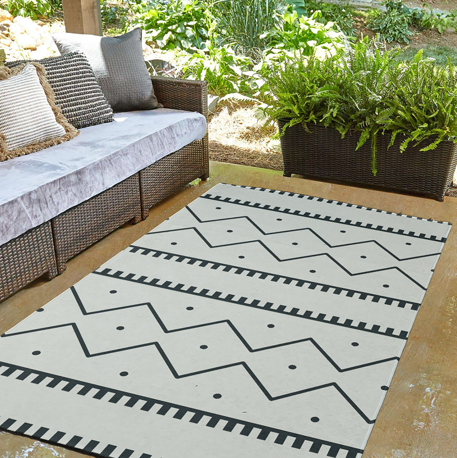 Simply Daisy 3' x 5' Pepper Mudcloth Spring Chenille Indoor/Outdoor Rug