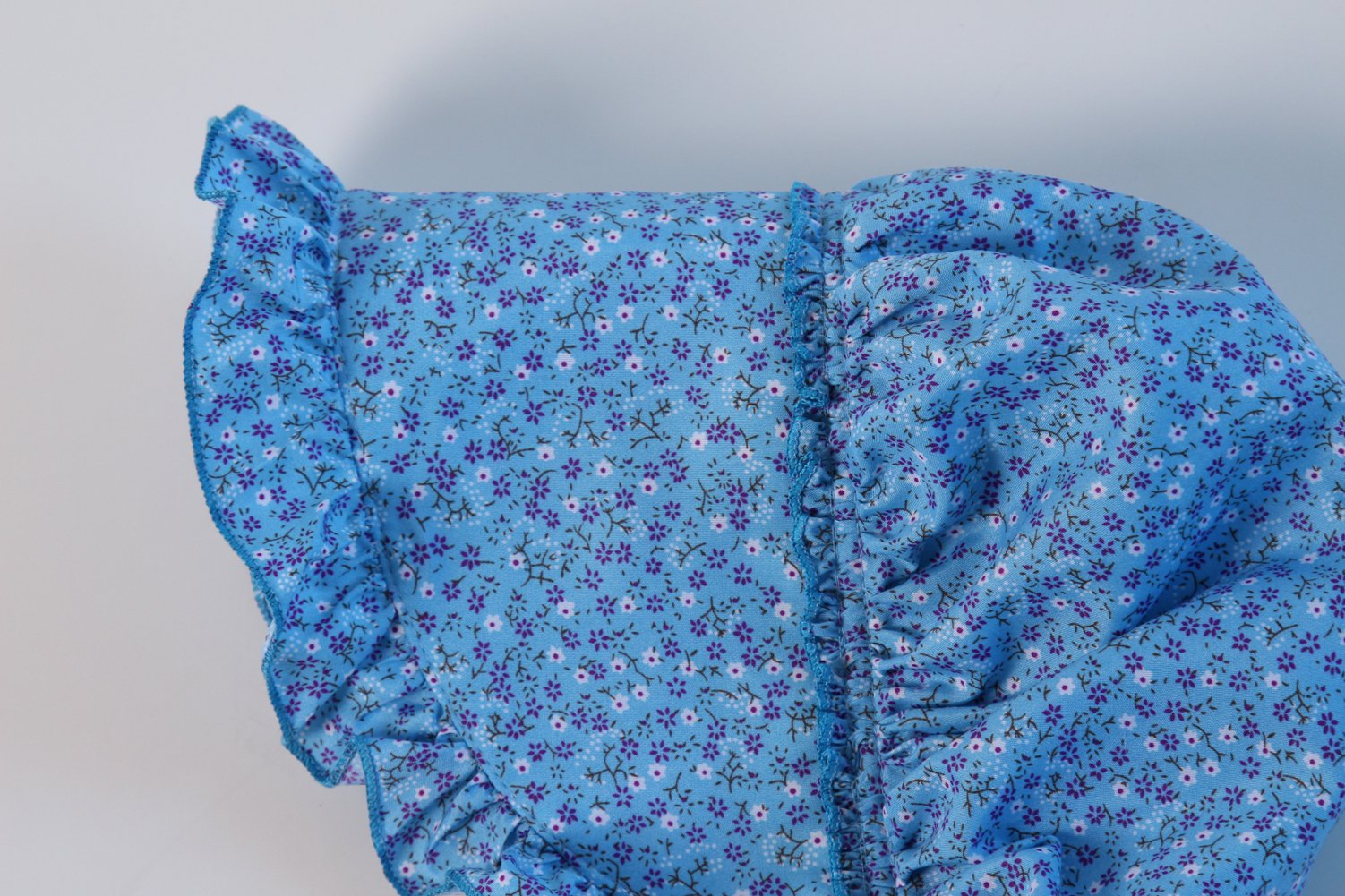 Making Believe Girls Deluxe Bonnet (Girls 4-8 years, Blue Calico)