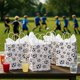thumbnail image 2 of Bolsas de Regalo de Fútbol Shindel Paquete de 16 Unidades 14x7x20 cm, 2 of 6