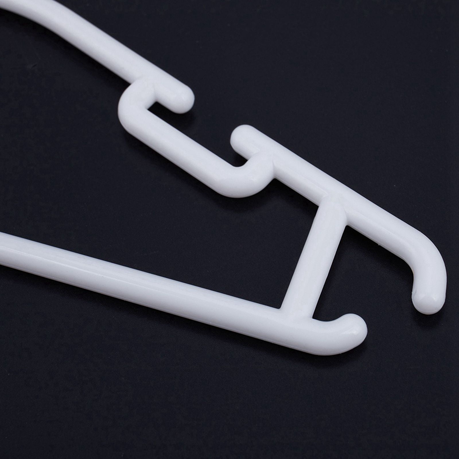 WHITE - Pack of 30 Pieces Hanger Non- Hangers for Children's Clothes PP Hangers for Baby or Child 27 x 15 cm