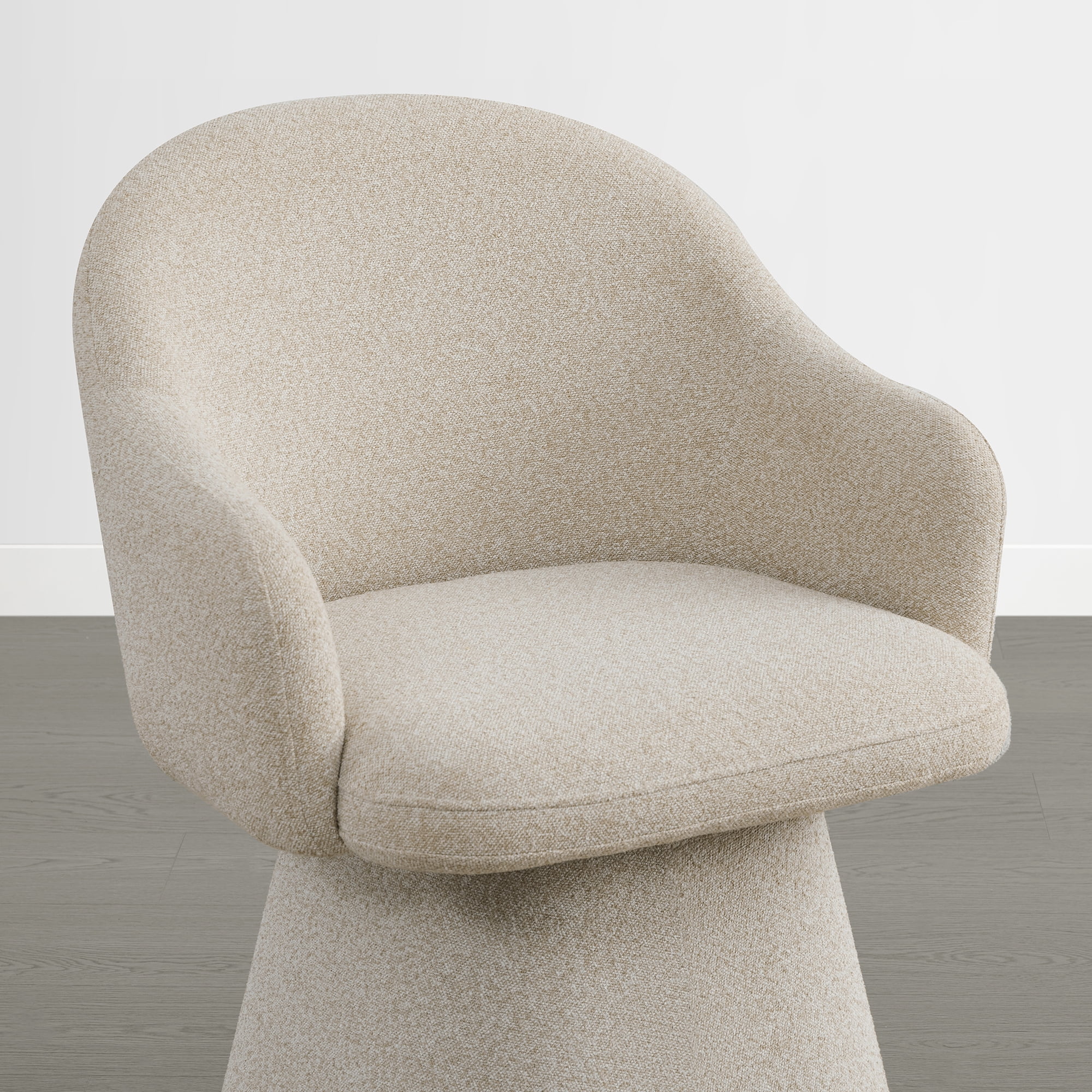 Spruce & Spring 360° Swivel Dining Chair, Spill-Proof & Stain Resistant Barrel Armchair with Rotating Base, Modern Upholstered Seat and Removable Back Support Pillow for Kitchen Living Room, Sand
