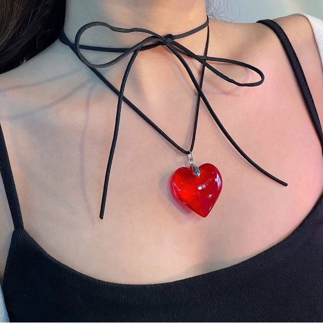Collar con colgante de cera ajustable con cadena de clavícula y personalidad de chica sexy con sentido del amor simple de alta gama de Europa y Estados Unidos