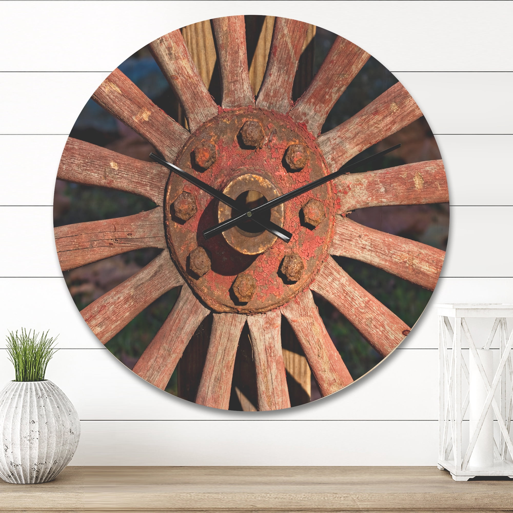 Designart 'Vintage Red Metal Country Wagon Wheel ' Farmhouse Wood Wall Clock