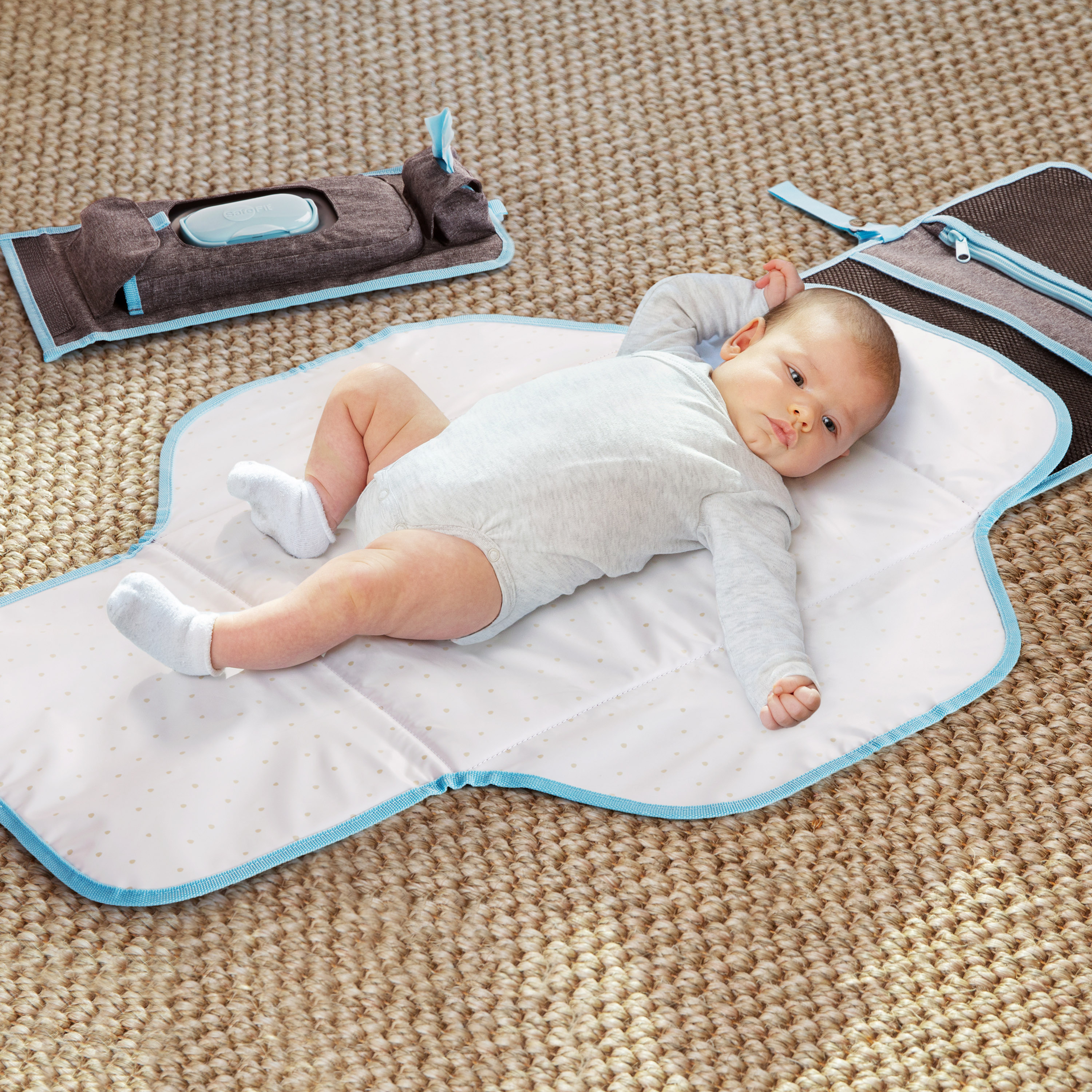 SafeFit XtraGuard XL Antimicrobial Changing Pad Kit photo 2