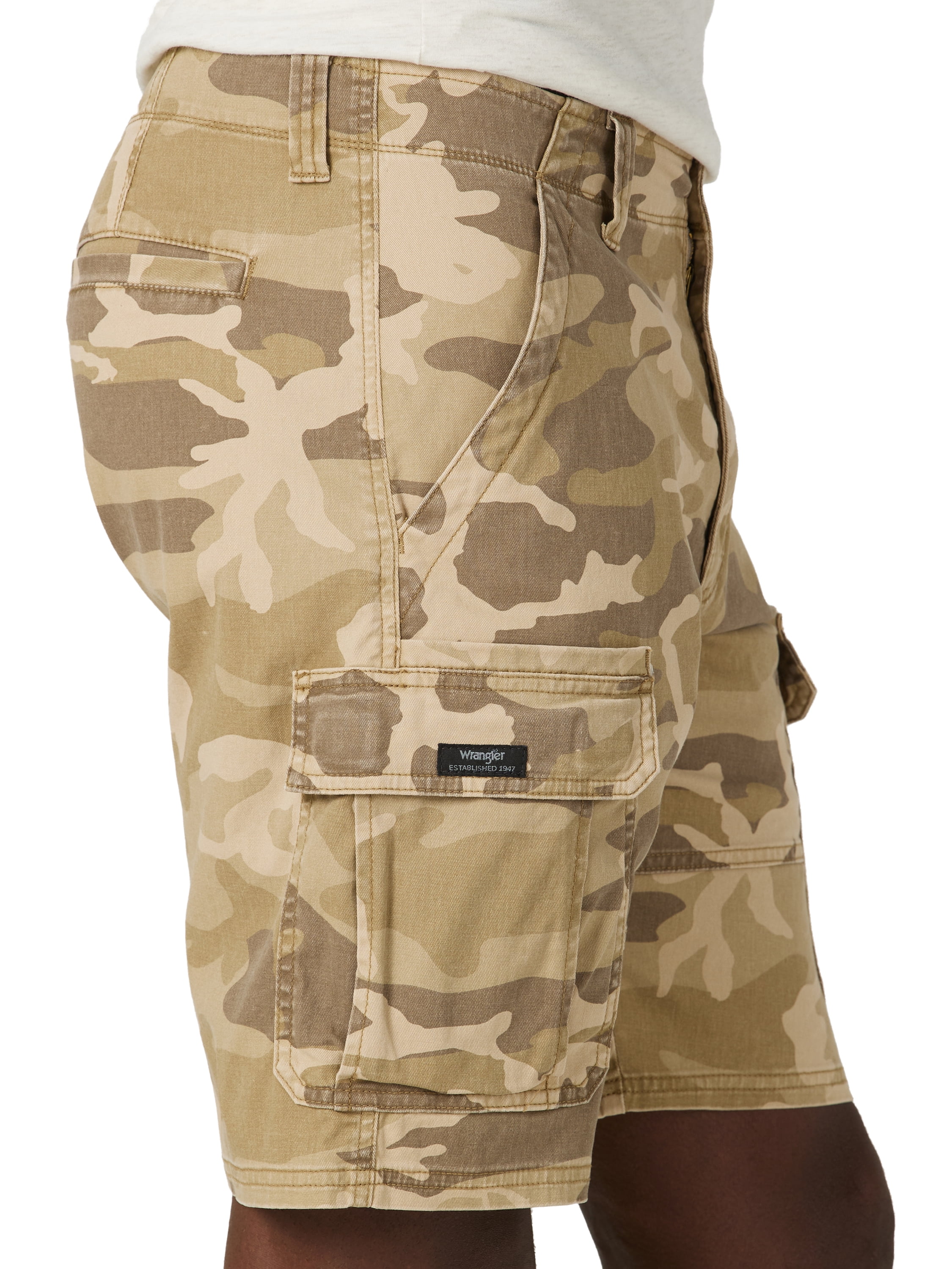Wrangler® Men's and Big Men's 10" Relaxed Fit Cargo Shorts with Stretch