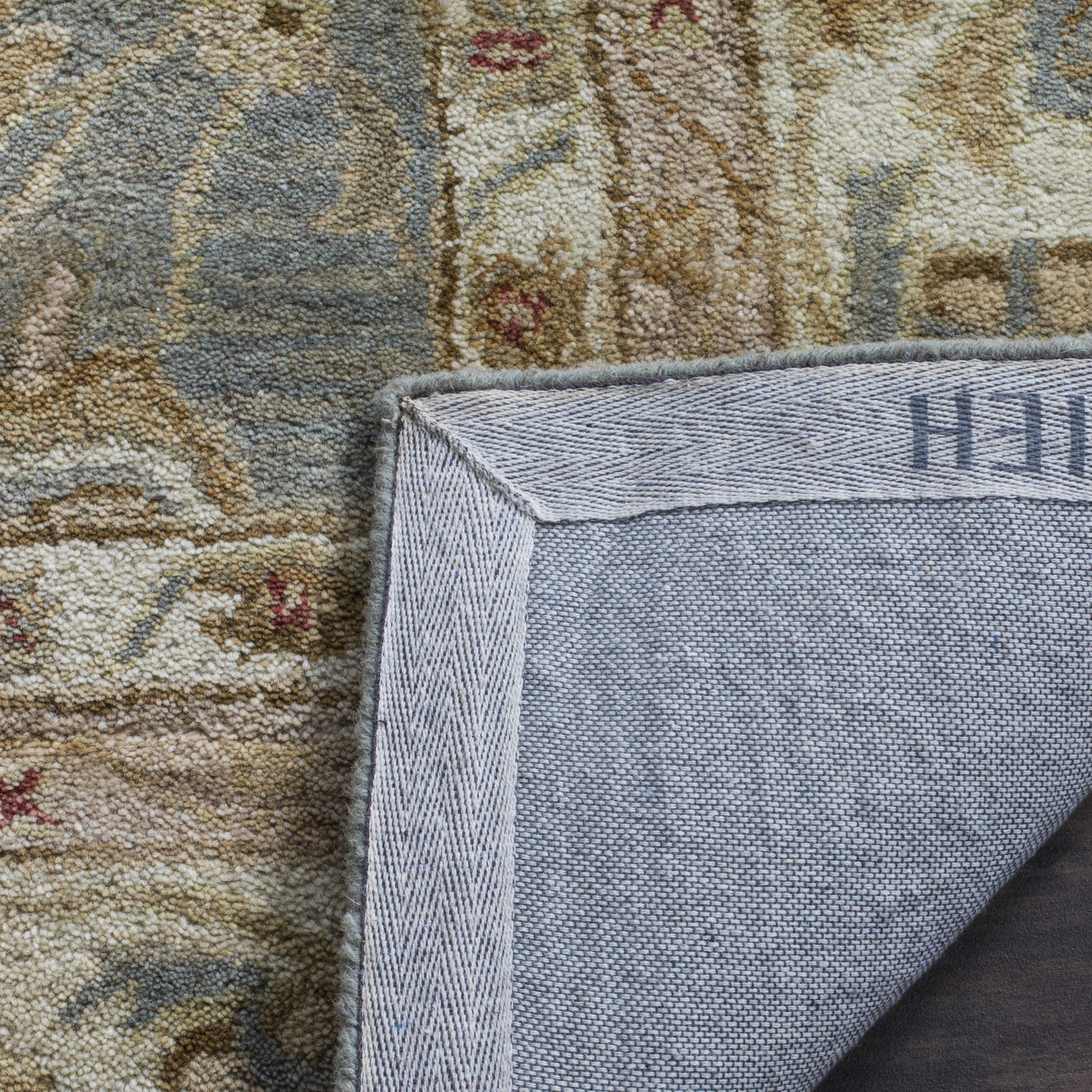 SAFAVIEH Antiquity Lorraine Floral Bordered Wool Runner Rug, Grey Blue/Beige, 2'3" x 6'
