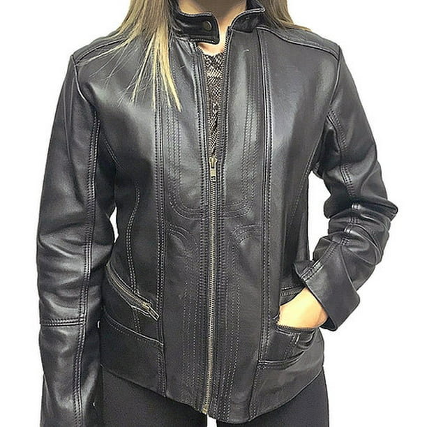 Chamarra de piel negra con bordado de líneas al frente, cuello de cierre con broche y bolsas en cadera de cierre con zíper metálico Castelli Leather Authentic Anette Bomber de cuello con cierre de broche y detalles de bordados con líneas al frente.