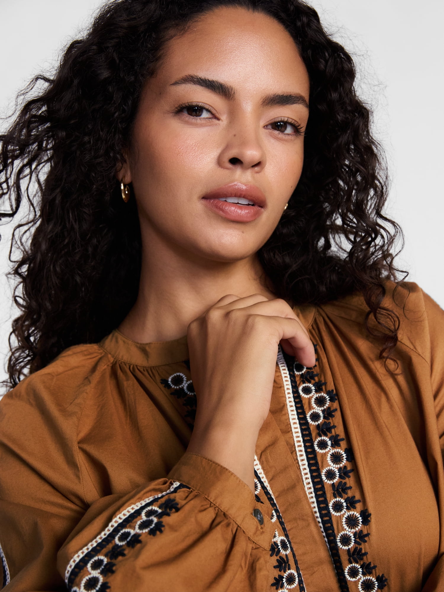 Scenario Women's Embroidery Top with Long Sleeves, Sizes XS-XXXL