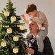 thumbnail image 1 of Adornos navideños de espuma para cajas de regalo y decoraciones para el árbol de Navidad | Decoración colgante con diseño calado | Decoración para interiores: árbol de Navidad, puerta, 1 of 8