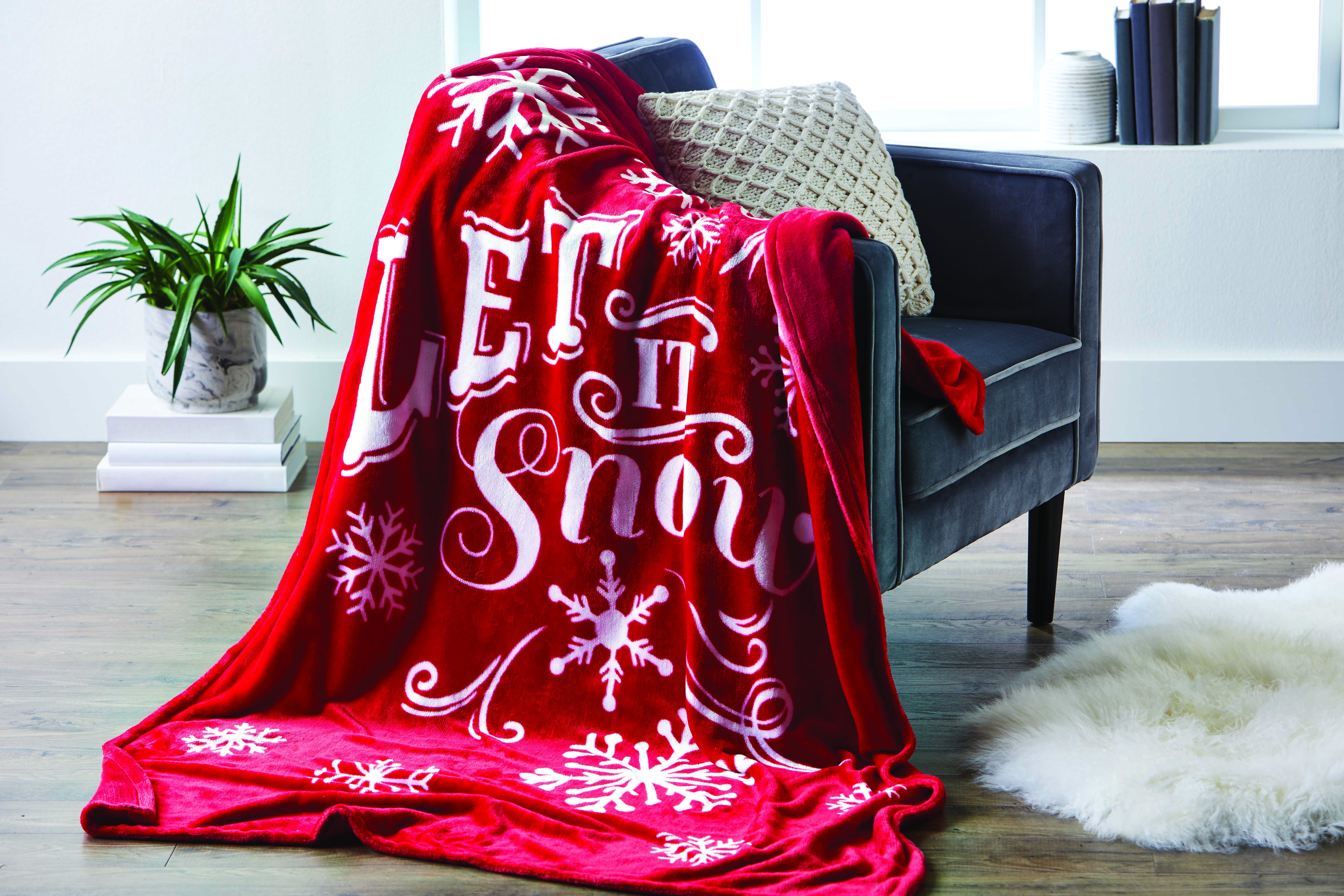 Better Homes & Gardens Oversized Velvet Plush Throw Blanket, 50" x 70