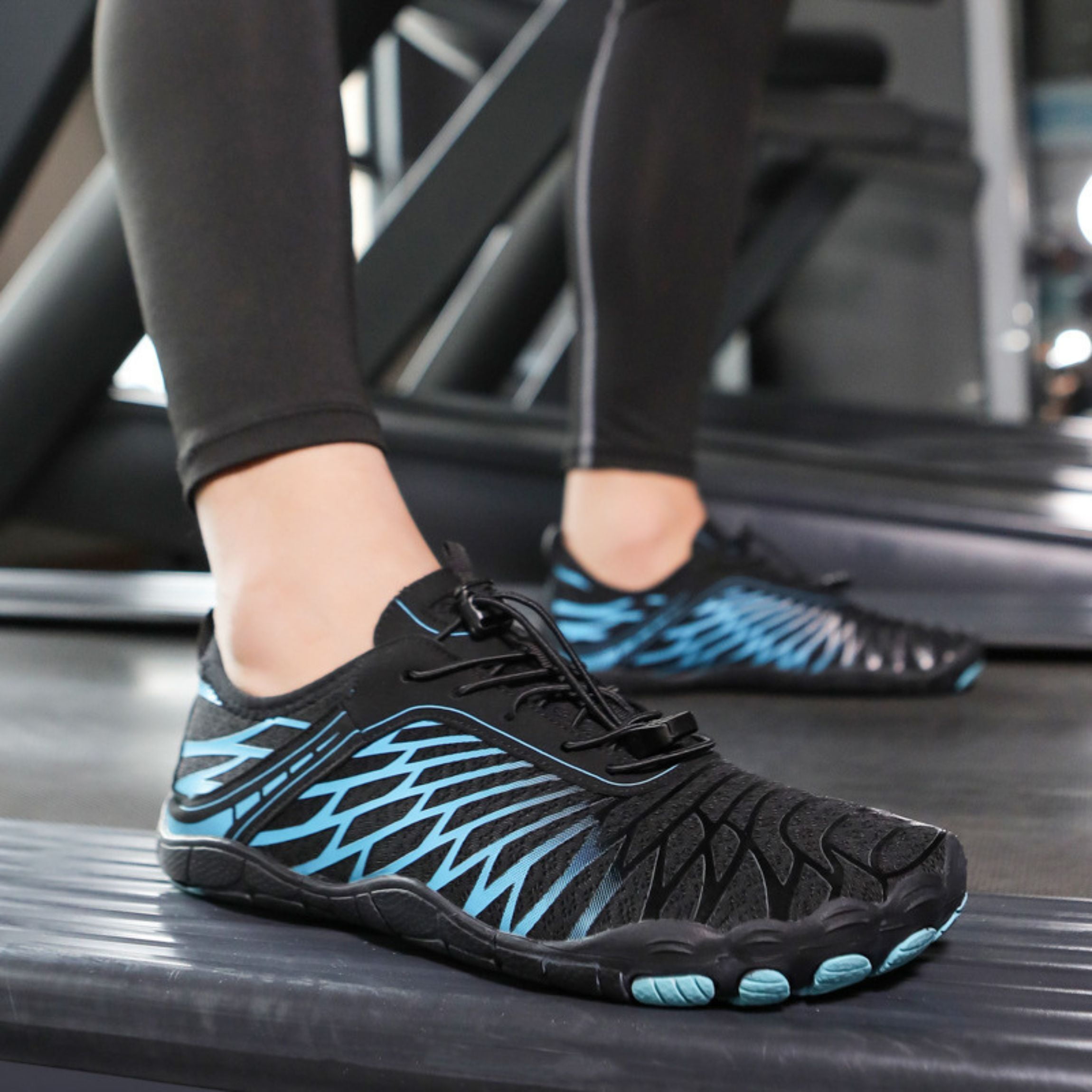 BERANMEY Pro Barefoot Shoes for Women & Men Wide Toe Box Hiking Water Shoes Non-Slip Breathable Barefoot Swim Surf Shoes for Beach Pool Aqua Running & Walking Fast Drainage & Waterproof Design