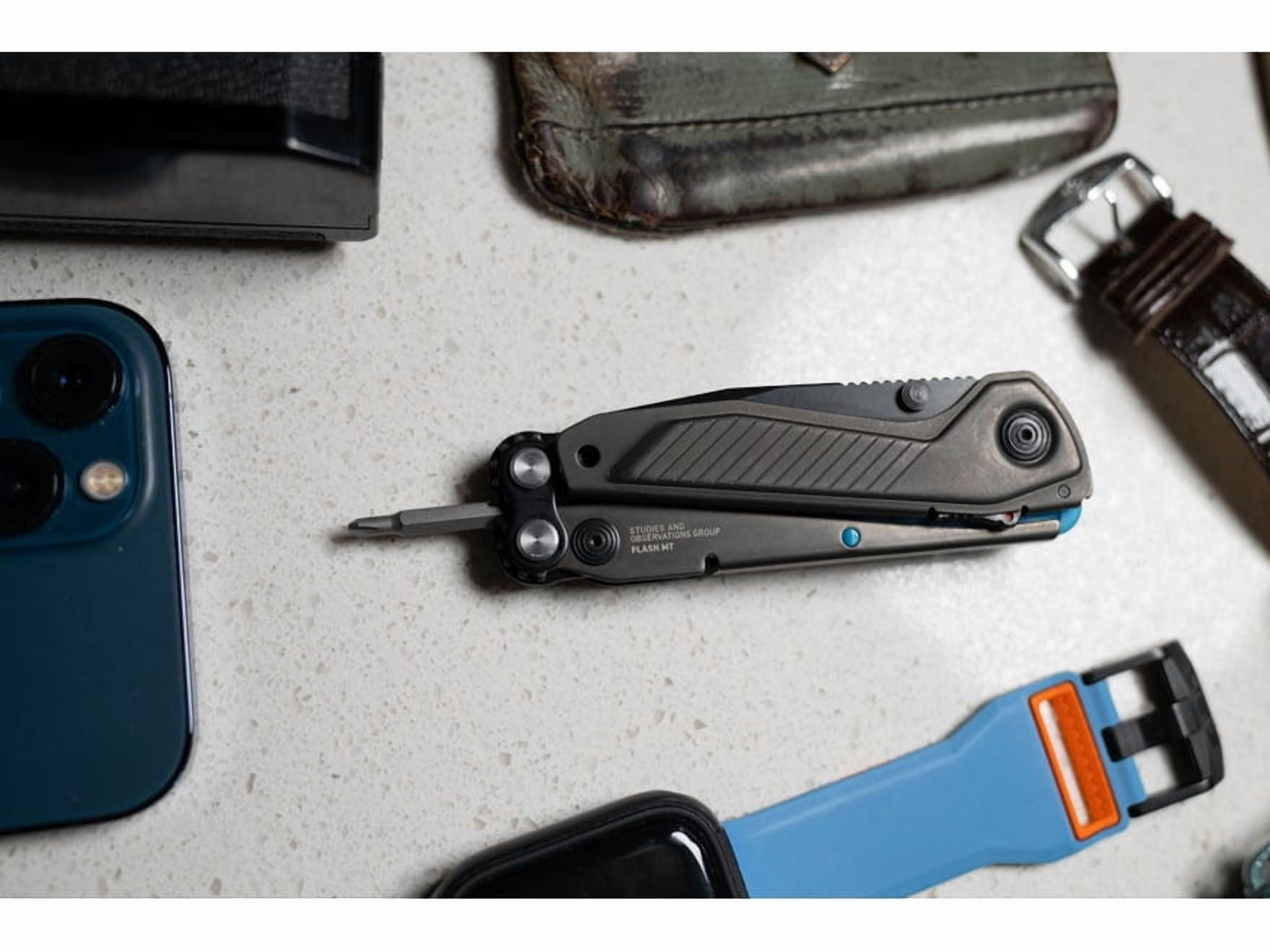 SOG Knives SOG Flash MT Urban Gray and Cyan Multitool 7 Tools 2.4in Black Clip Point SOG29550241