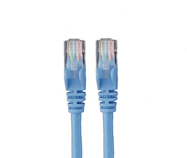 STAPLES 2094897 25-Ft Cat5E Ethernet Networking Cable Blue 