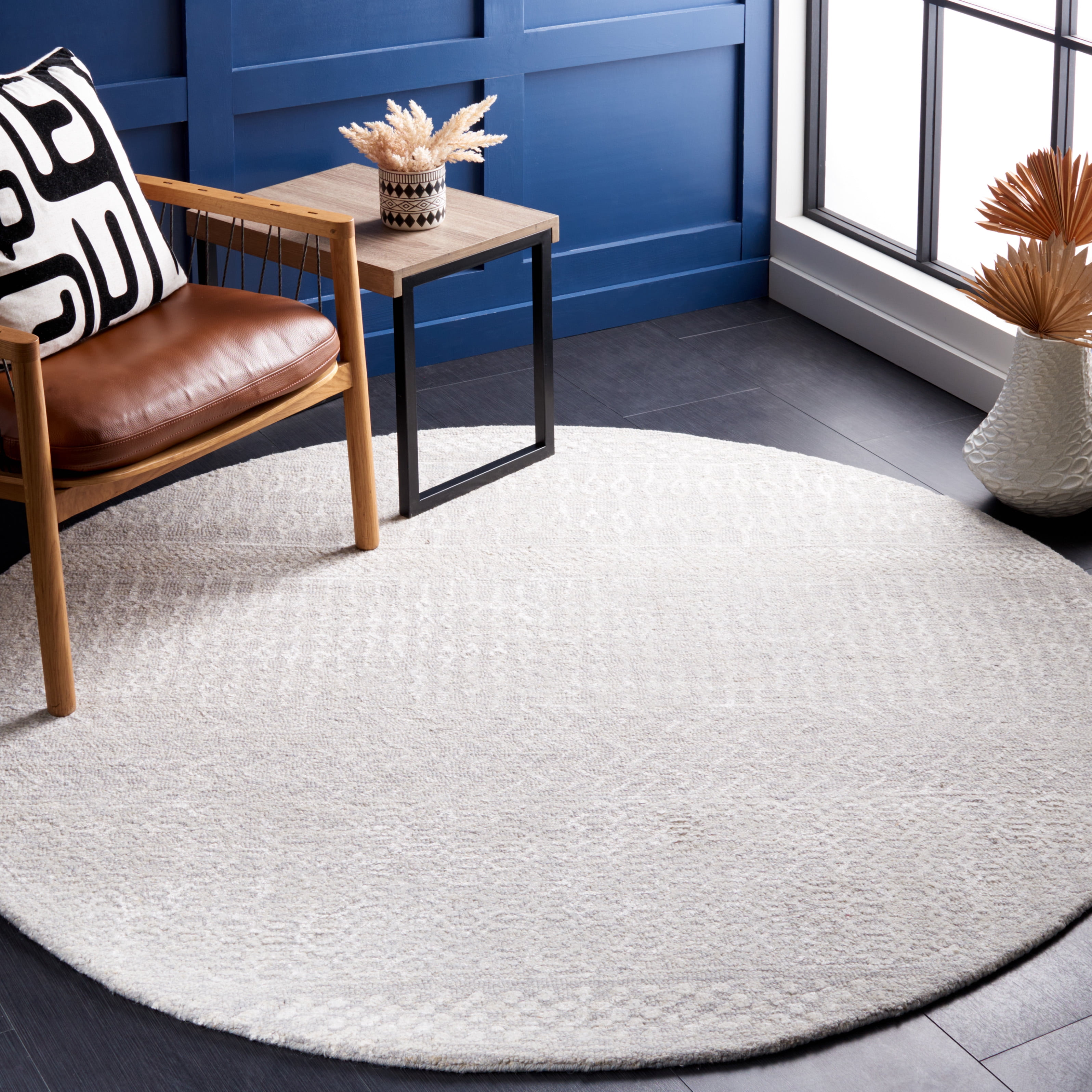 SAFAVIEH Glamour Andreas Geometric Area Rug, Grey/Ivory, 6' x 6' Round