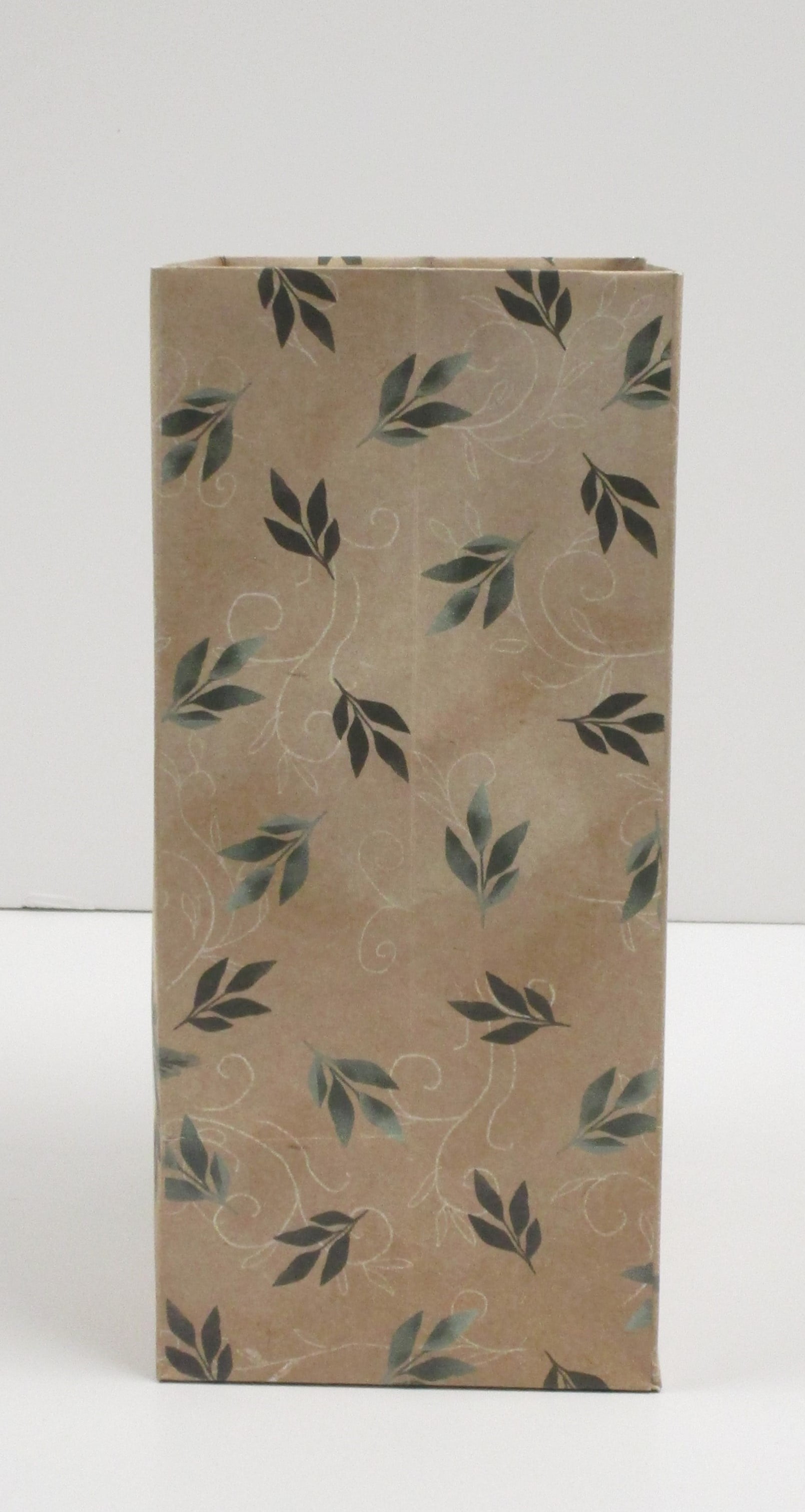 Holiday Time Cub Christmas Bag, Gingerbread House, Brown, 7.5" x 4.5" x 9.875", 1 Count, HOLIDAY TIME PL CUB GNGRBRD HSE BAG