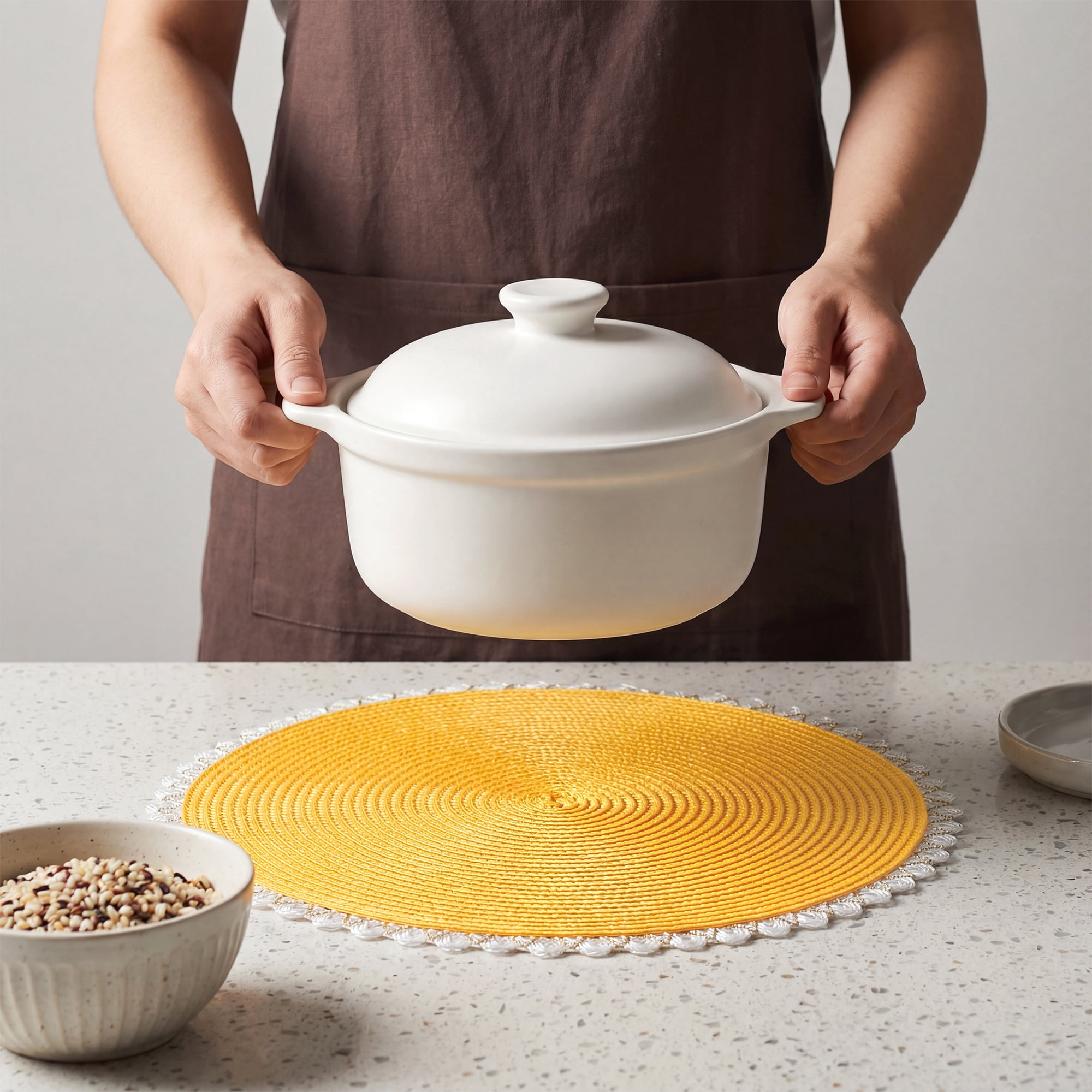 Unique Bargains Round Placemats Set of 6 Woven Table Mats Yellow 15.7x15.7inch